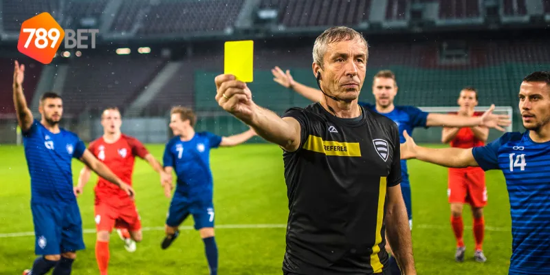 Các yếu tố cần lưu ý khi đặt cược thẻ vàng